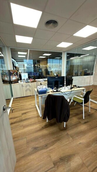 Industrial in Badalona, Barcelona for sale - Interior Photo - Image 3 of 4