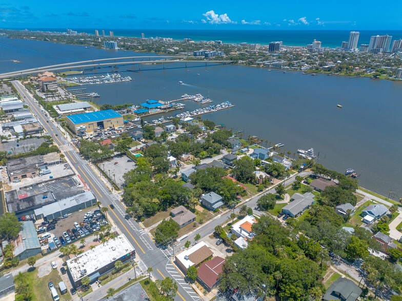 585 Ballough Rd, Daytona Beach, FL à vendre - Photo du bâtiment - Image 1 de 87