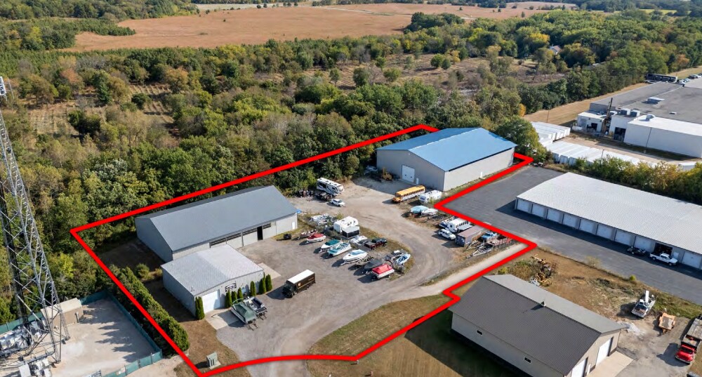 542 Anton Ct, Eagle, WI à vendre Photo principale- Image 1 de 4