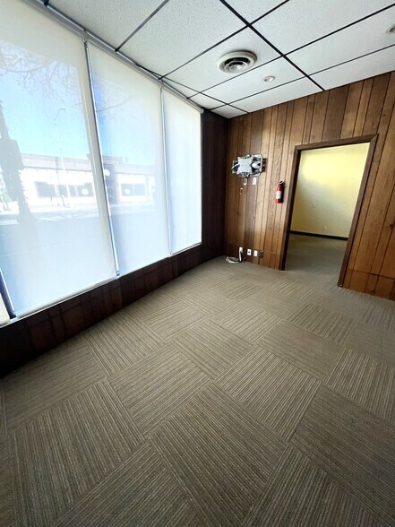 280 Merrick Rd, Lynbrook, NY à louer - Photo intérieure - Image 3 de 7