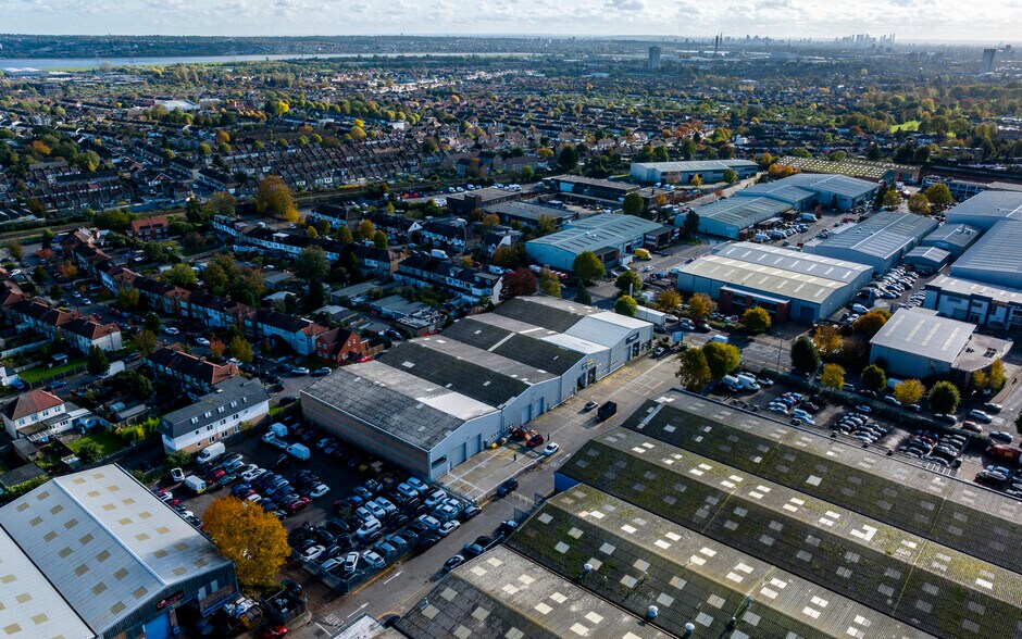 240-242 Lincoln Rd, Enfield à louer - Aérien - Image 1 de 7