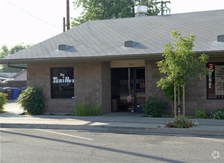 More details for 1660 12th St, Reedley, CA - Retail for Lease