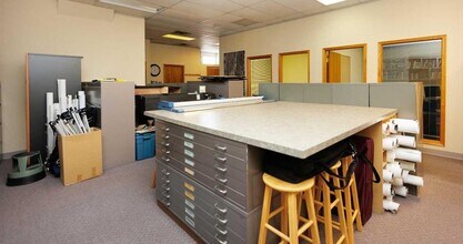 4730A 50 St, Red Deer, AB for lease Interior Photo- Image 2 of 7