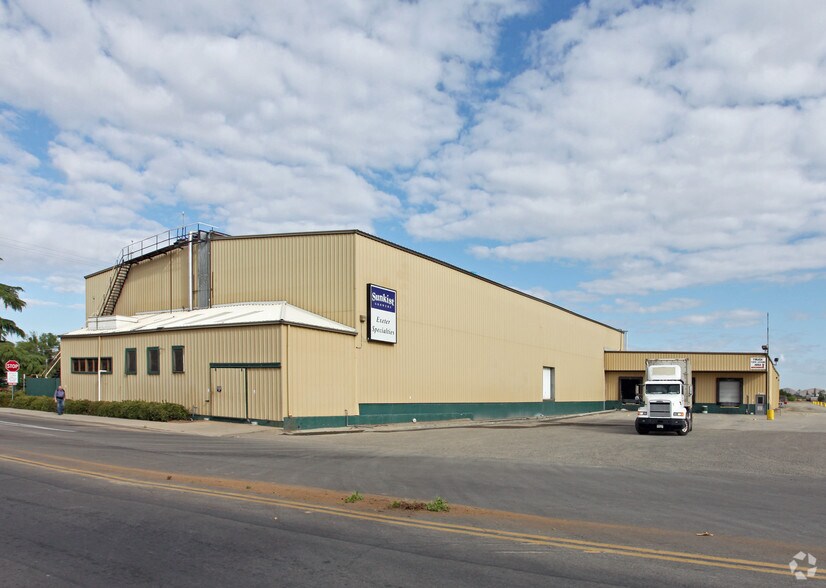 301 G St, Exeter, CA à vendre - Photo du bâtiment - Image 1 de 38