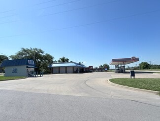 More details for 601 S Main St, Lansing, KS - Retail for Sale