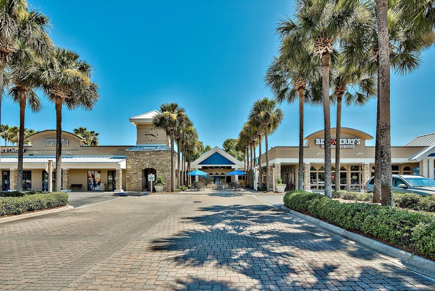 9375 Emerald Coast Pky, Miramar Beach, FL à louer - Photo du bâtiment - Image 2 de 12