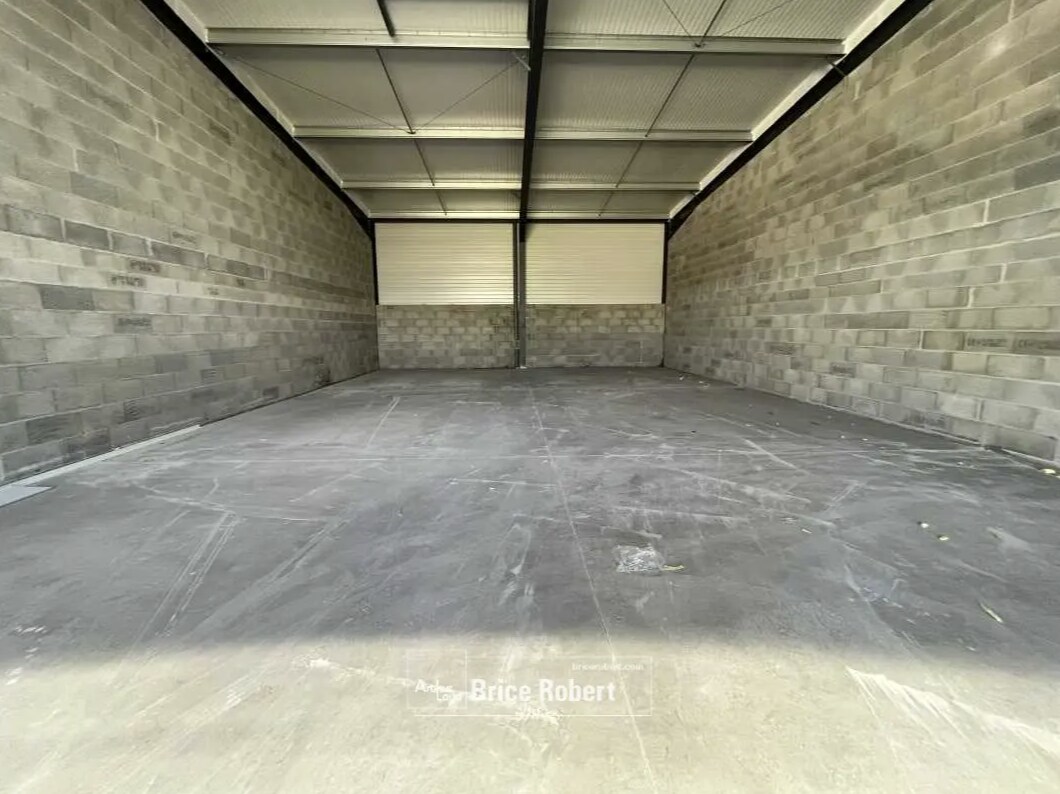 Industriel dans Mions à louer Photo intérieure- Image 1 de 4