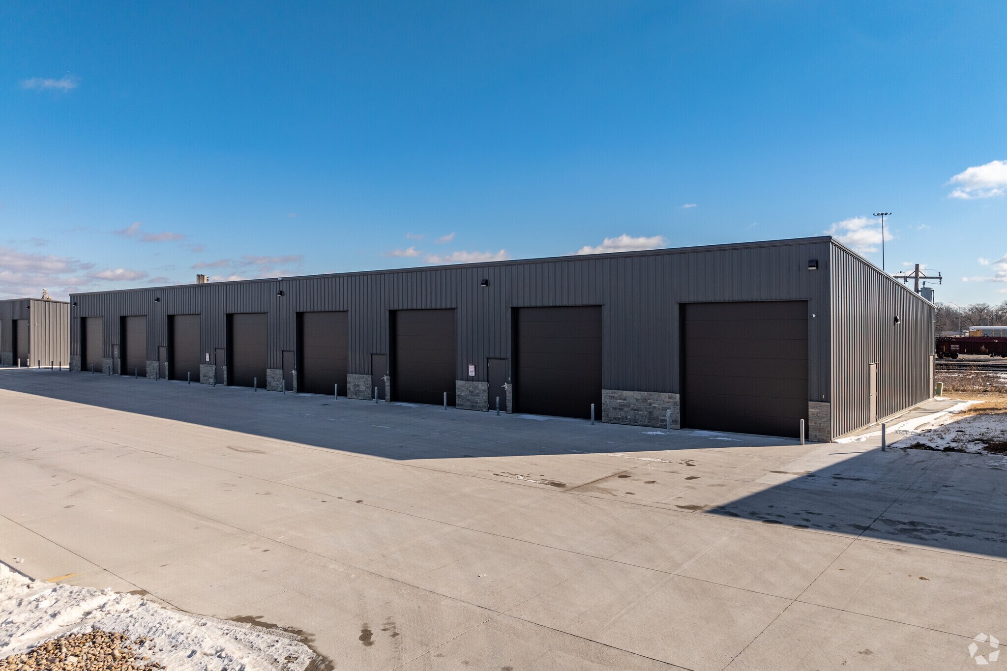 5331 70th St, Lincoln, NE for lease Primary Photo- Image 1 of 6