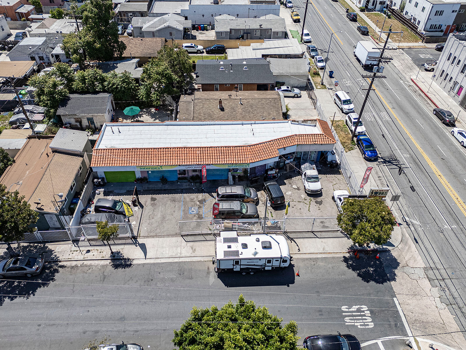 6500 S Hoover St, Los Angeles, CA for sale Primary Photo- Image 1 of 30