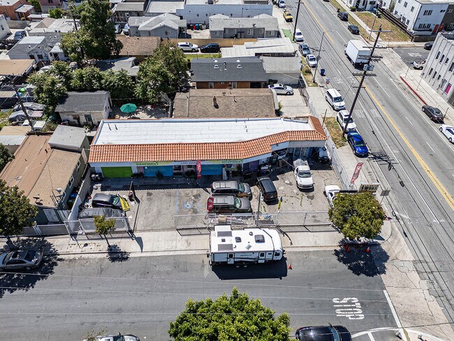 More details for 6500 S Hoover St, Los Angeles, CA - Retail for Sale
