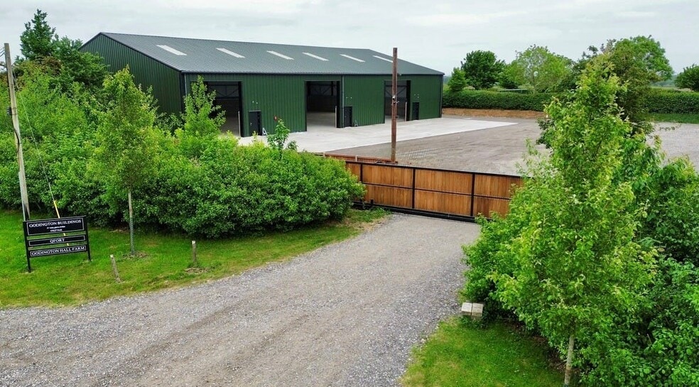 Unit A, Godington Buildings, Bicester for lease - Building Photo - Image 2 of 9