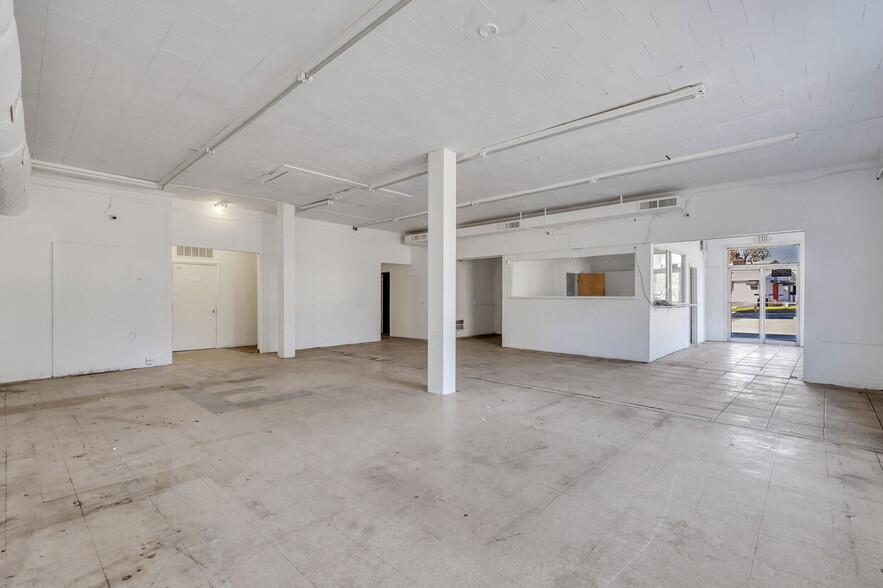 2203 Skidaway Rd, Savannah, GA for sale - Building Photo - Image 3 of 70