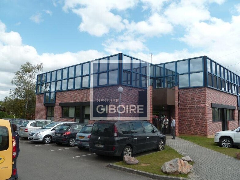 Bureau dans Saint-Grégoire à louer - Photo du bâtiment - Image 1 de 1
