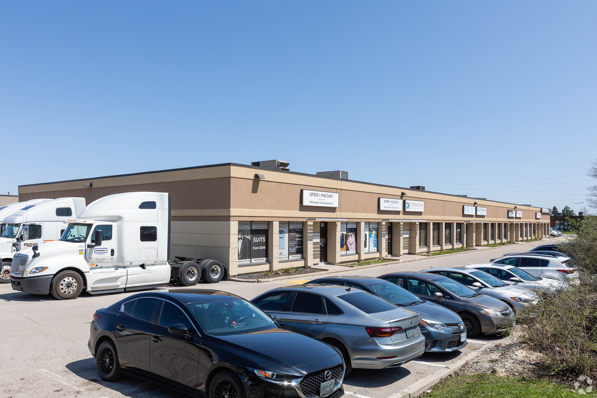 1535 Meyerside Dr, Mississauga, ON for sale Primary Photo- Image 1 of 1