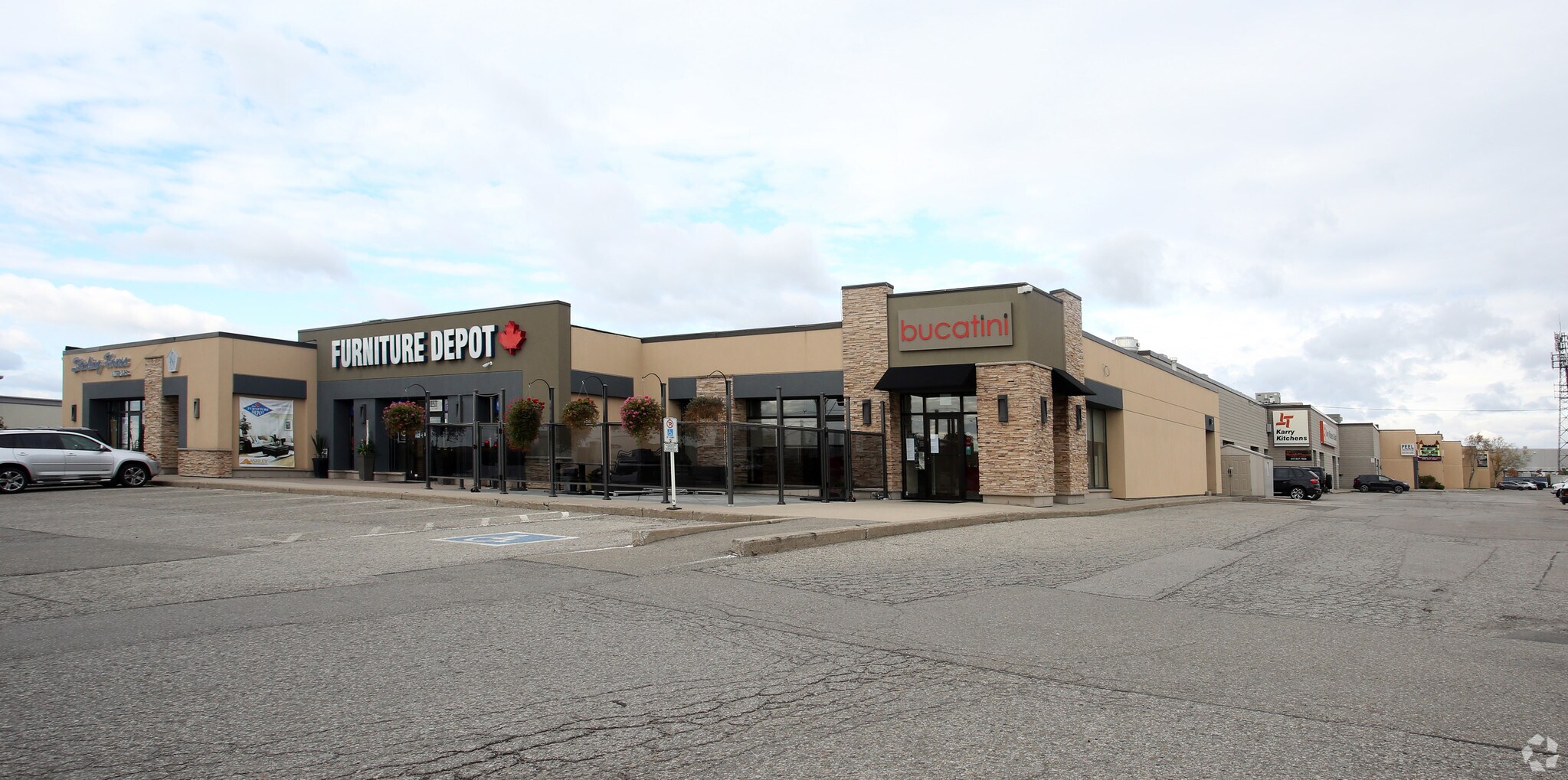 170 Bovaird Dr, Brampton, ON à vendre Photo principale- Image 1 de 1