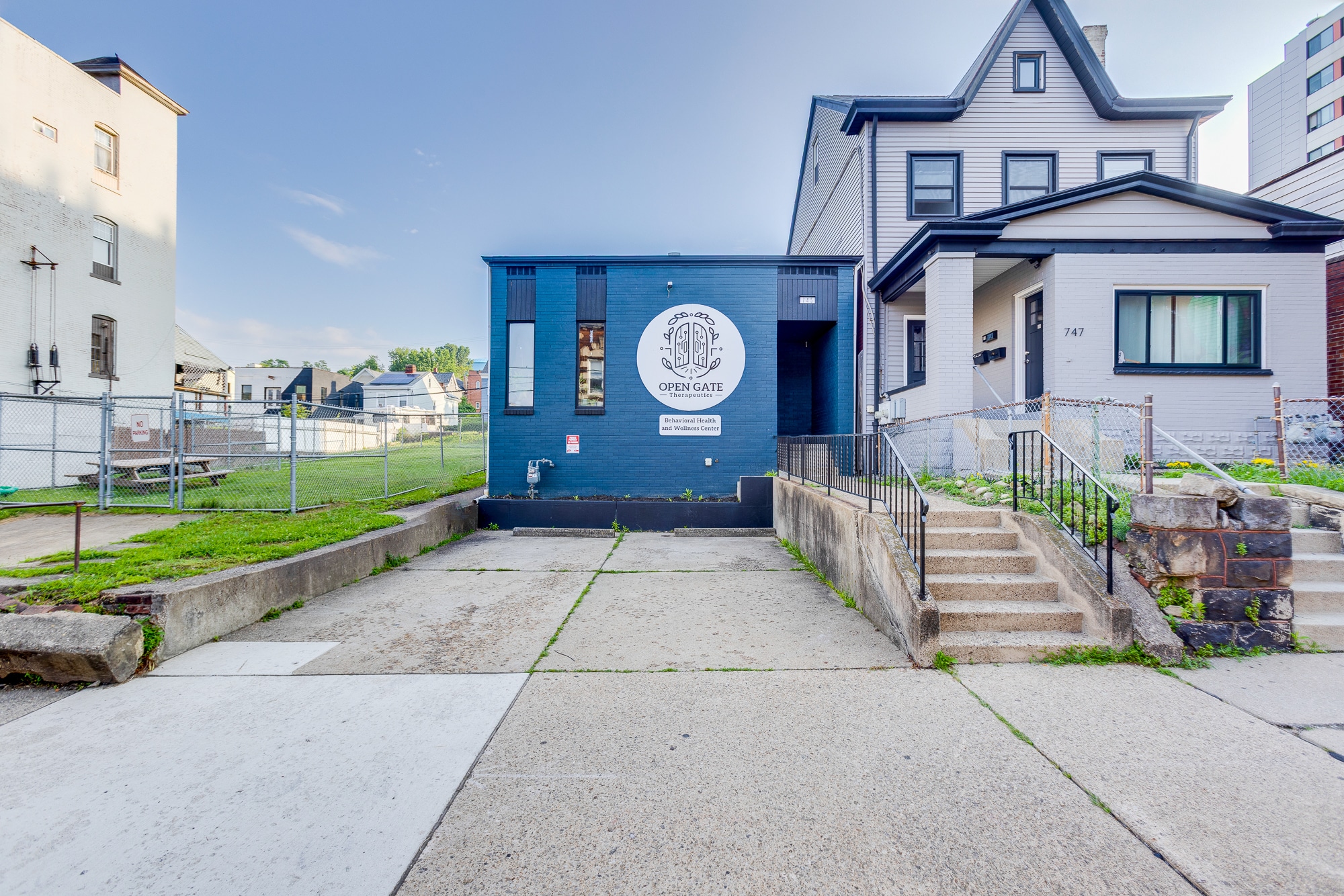 745 E Warrington Ave, Pittsburgh, PA à louer Photo du bâtiment- Image 1 de 32