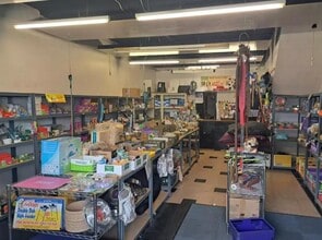 42 Market Sq, Oldham à louer Photo intérieure- Image 2 de 4