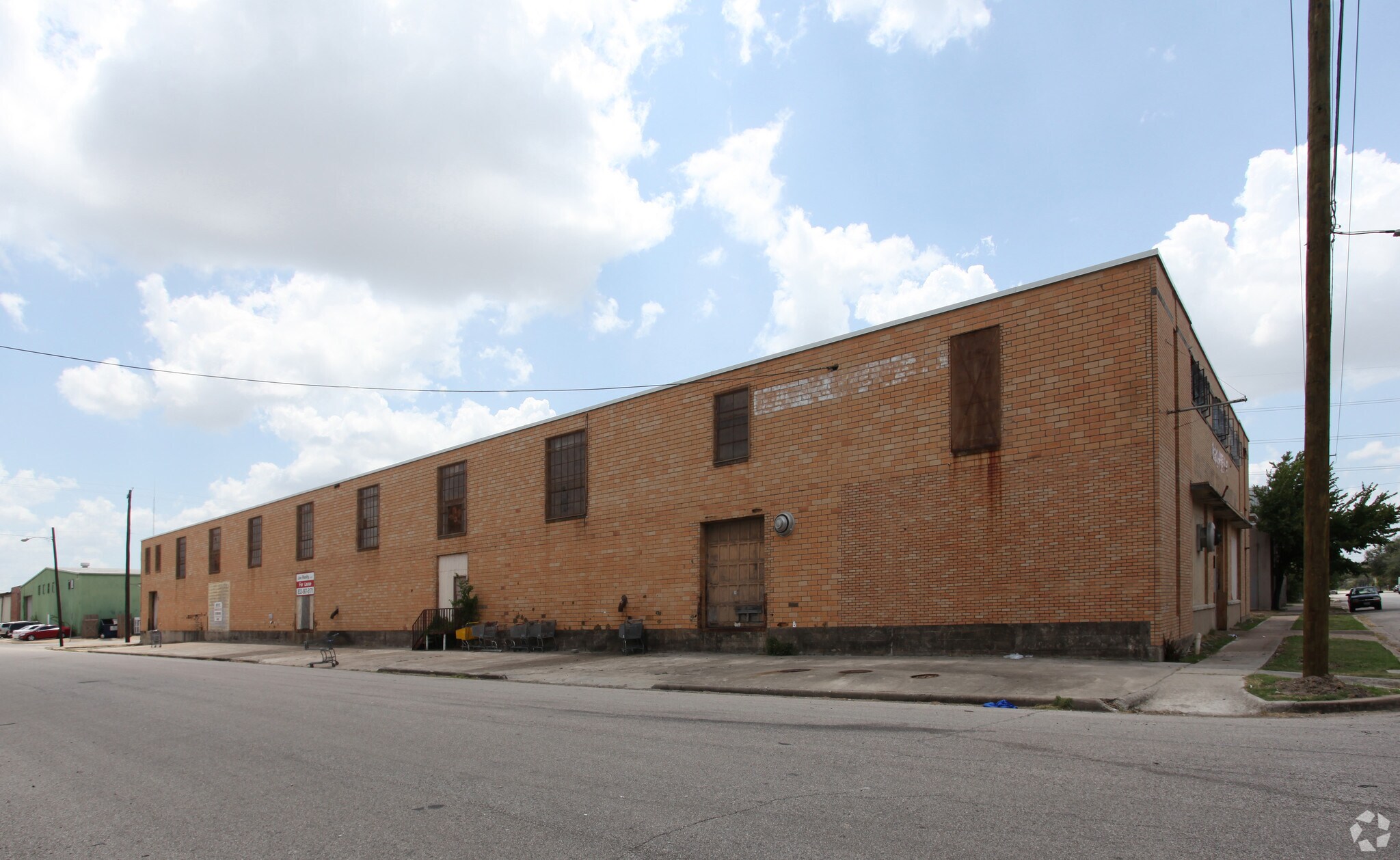 1111 Live Oak St, Houston, TX for lease Primary Photo- Image 1 of 17