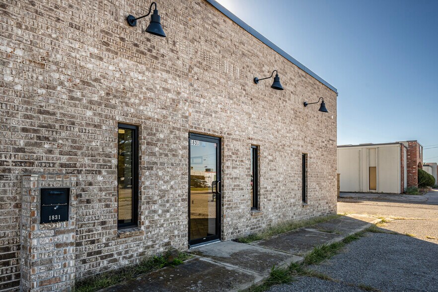 1831 Industrial Blvd, Norman, OK à vendre - Photo du bâtiment - Image 3 de 28