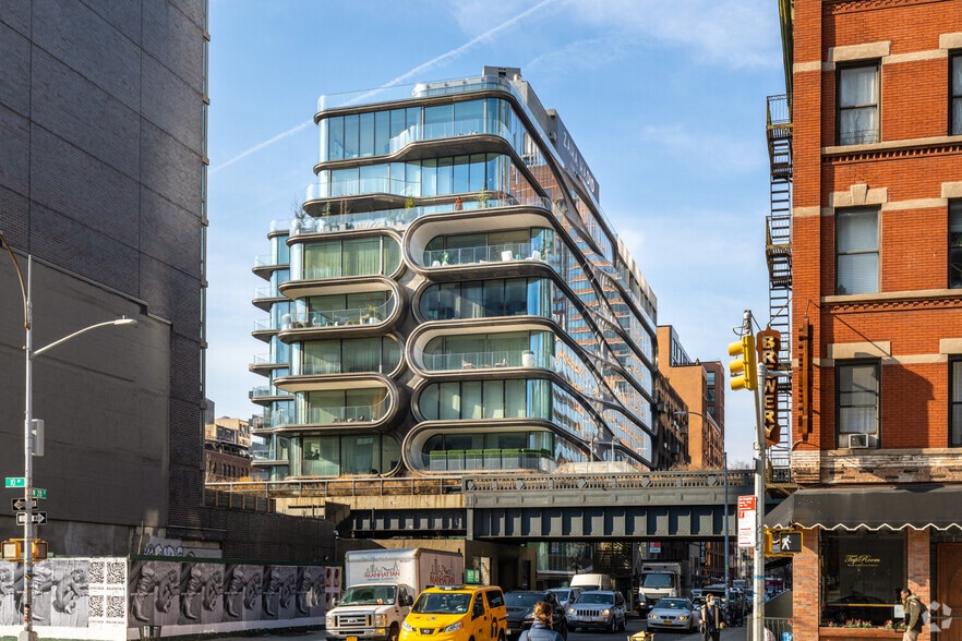 520 W 28th St, New York, NY for sale - Building Photo - Image 2 of 3
