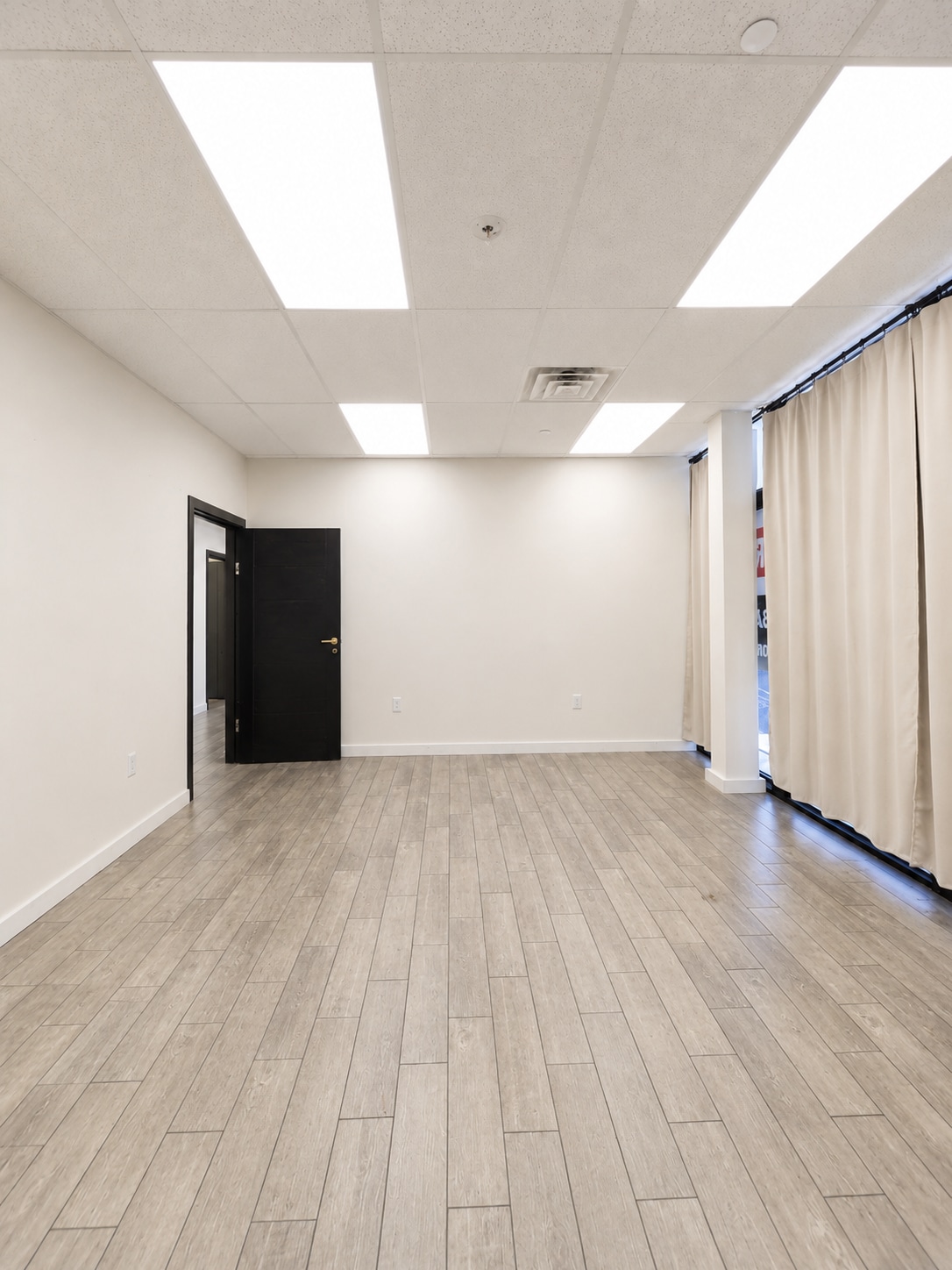 86 Brighton 1st Pl, Brooklyn, NY for lease Interior Photo- Image 1 of 14
