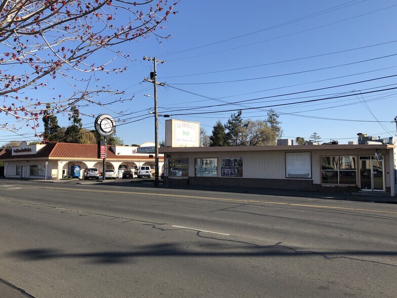 2239 Brown St, Napa, CA à louer - Photo du bâtiment - Image 1 de 1