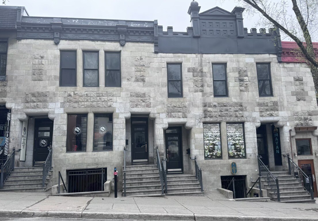 2051-2055 Rue Saint-Denis, Montréal, QC for sale Primary Photo- Image 1 of 1