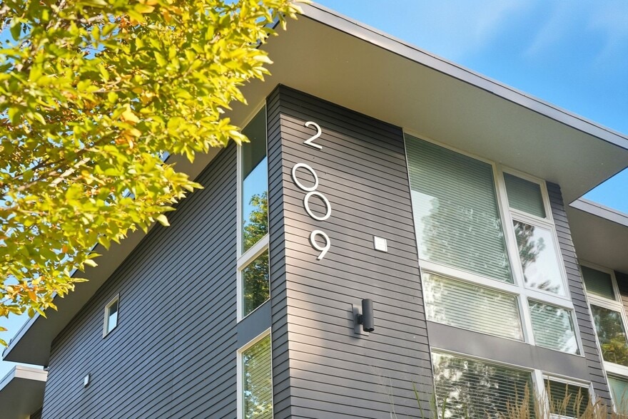 2009 S Grand Blvd, Spokane, WA for sale - Building Photo - Image 3 of 25