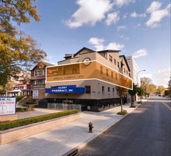 749 Ocean Pky, Brooklyn, NY for lease Interior Photo- Image 1 of 12