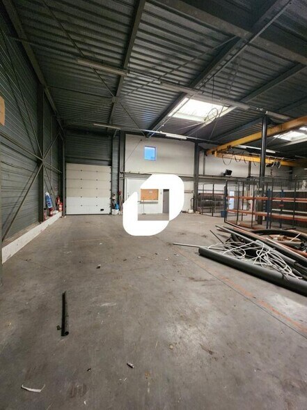 Flex in Villemomble for lease - Interior Photo - Image 1 of 9