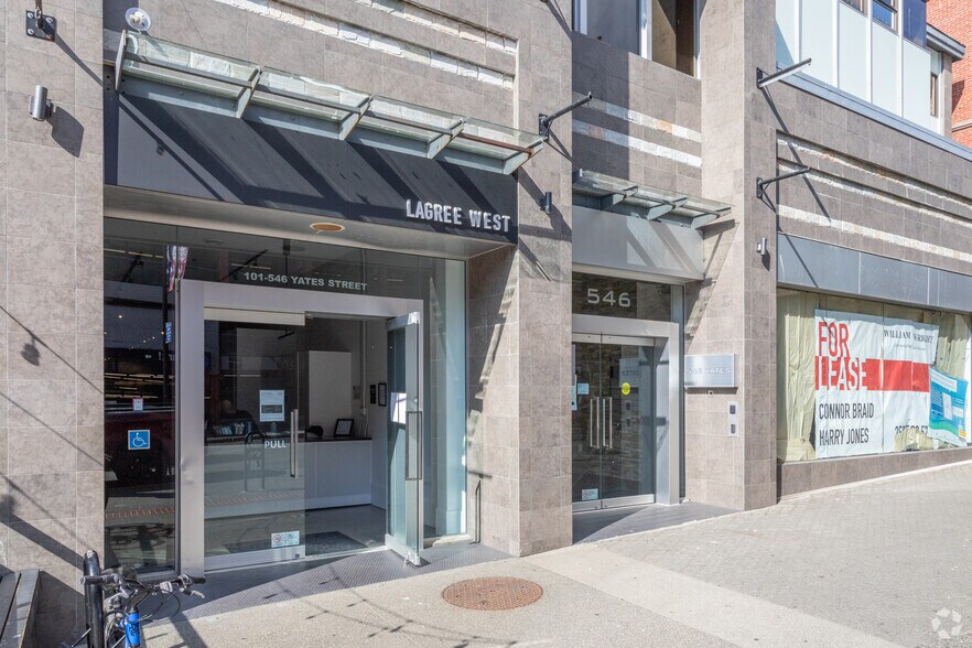 546 Yates St, Victoria, BC à louer - Photo du bâtiment - Image 3 de 5