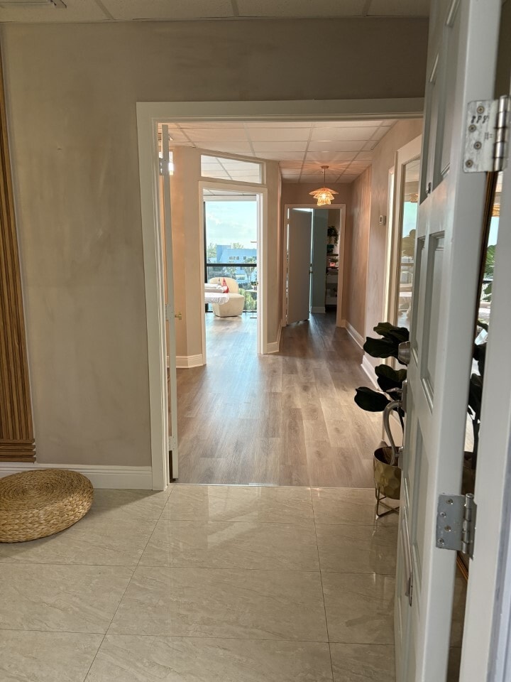 5975 Sunset Dr, Miami, FL à louer Photo intérieure- Image 1 de 4