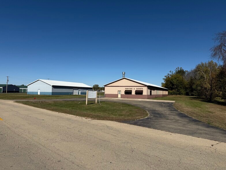 1225 22nd Ave, Fulton, IL à vendre - Photo du bâtiment - Image 3 de 10