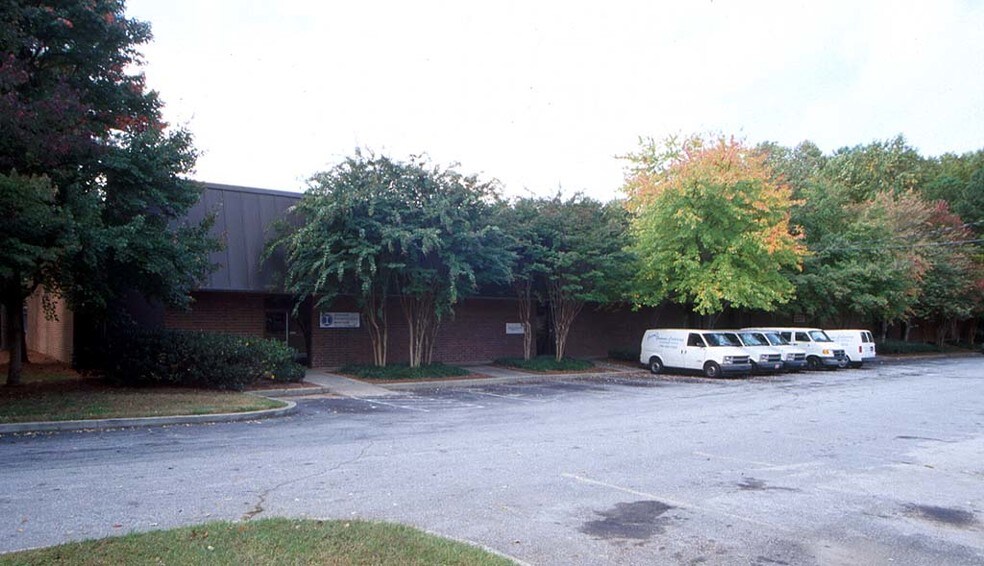3150 Oakcliff Industrial St, Doraville, GA à louer - Photo du bâtiment - Image 3 de 4