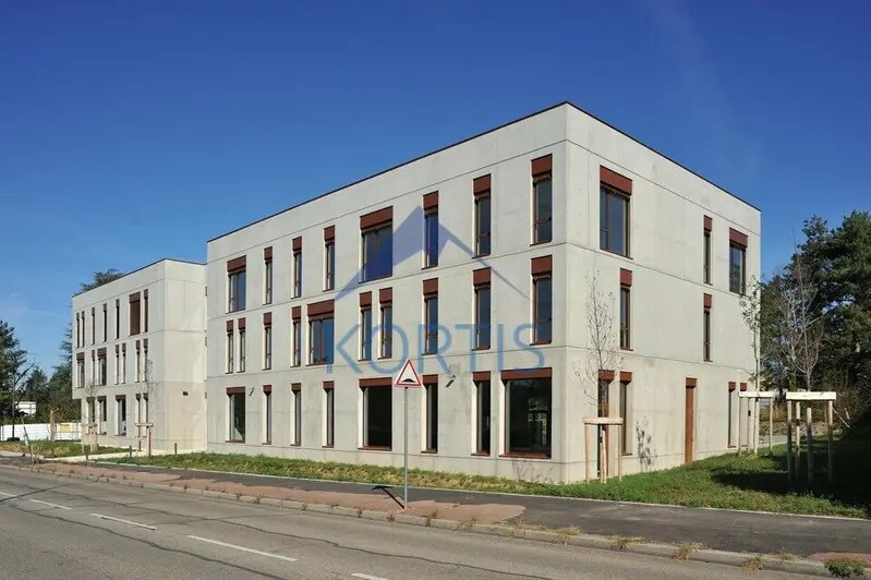 51 Rue Berty Albrecht, Bron à louer - Photo du bâtiment - Image 3 de 4