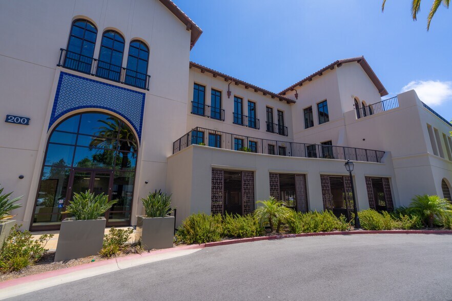 200 El Camino Real, Menlo Park, CA à louer - Photo du bâtiment - Image 3 de 6