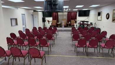 2921-2937 Gibbon Rd, Charlotte, NC for lease Interior Photo- Image 1 of 14