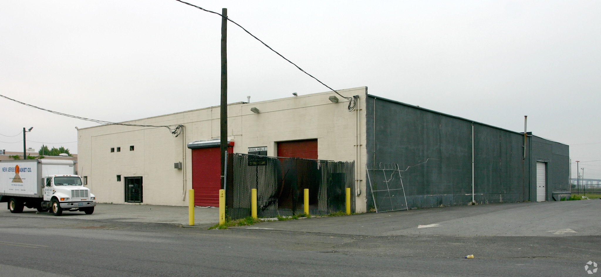 900 Castle Rd, Secaucus, NJ à louer Photo principale- Image 1 de 4