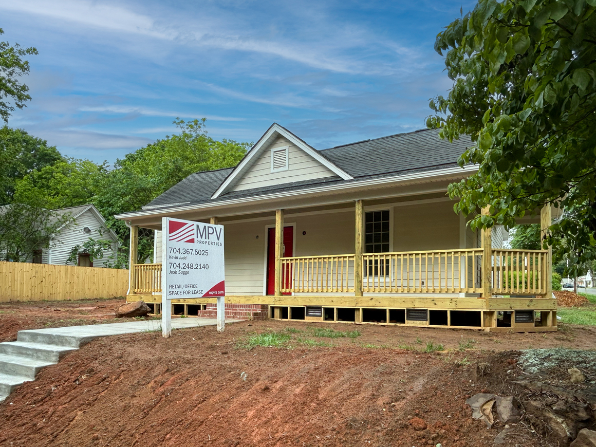 20239 N Main St, Cornelius, NC for sale Building Photo- Image 1 of 1