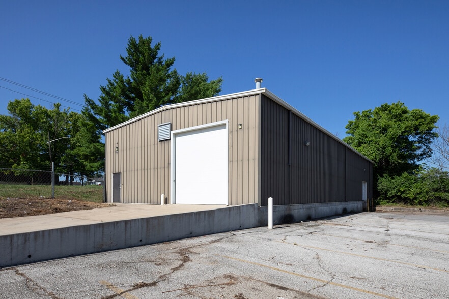 920 N Atherton Rd, Independence, MO for sale - Building Photo - Image 1 of 7