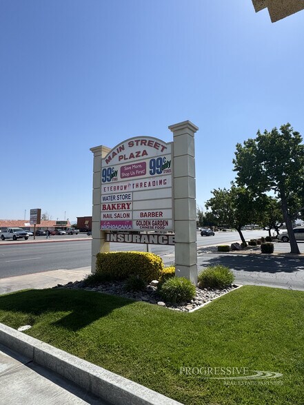 17243-17289 Main St, Hesperia, CA à louer - Photo du bâtiment - Image 3 de 6