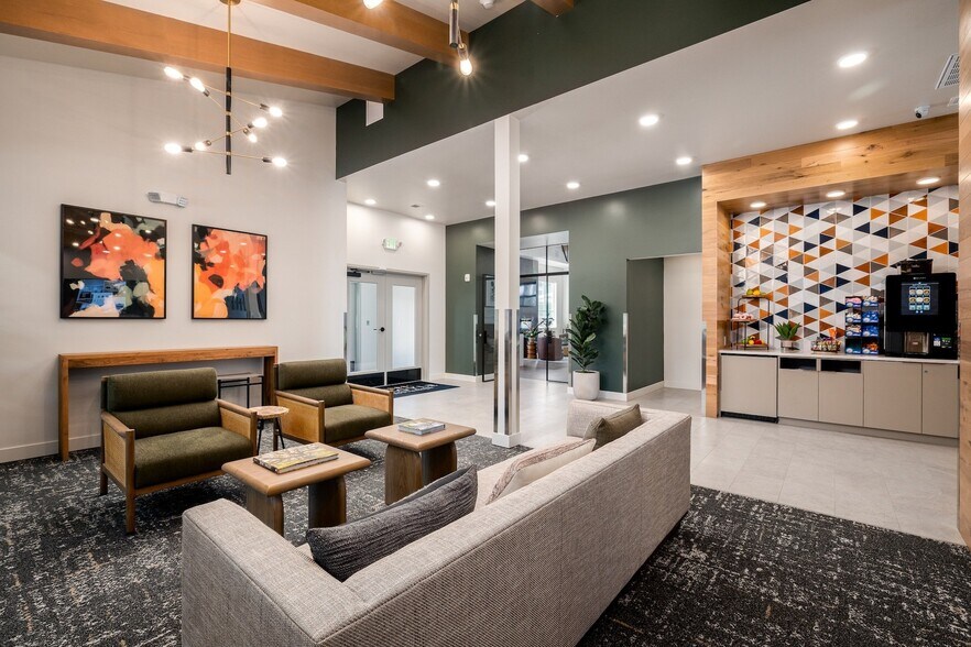 5651 W 36th Pl, Kennewick, WA à louer - Photo du bâtiment - Image 3 de 18