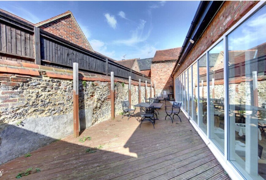 25 Thameside, Henley On Thames à vendre - Photo du bâtiment - Image 2 de 3