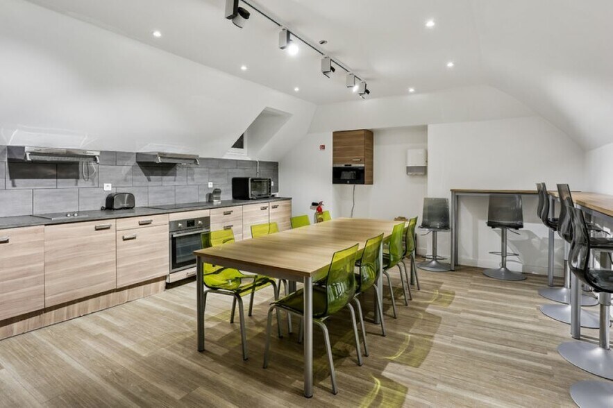 78 Rue Garibaldi, Saint-Maur-des-Fossés for sale - Interior Photo - Image 3 of 8