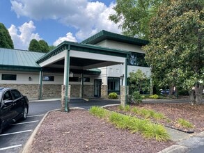 308 Sunset Dr, Johnson City, TN for lease Building Photo- Image 2 of 17
