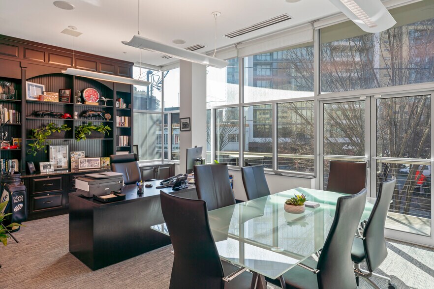 7809 Woodmont Ave, Bethesda, MD à vendre - Photo intérieure - Image 3 de 28