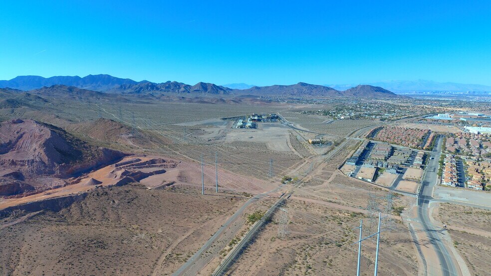 Access Road hwy, Henderson, NV à vendre - Photo du bâtiment - Image 1 de 4