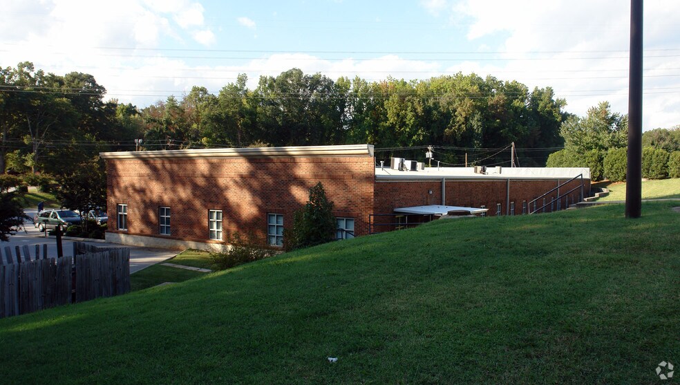 1100 Rutherford Rd, Greenville, SC à louer - Photo du bâtiment - Image 3 de 4