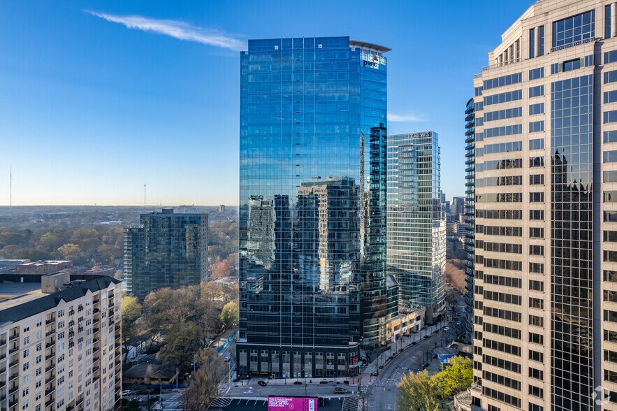 1075 Peachtree St NE, Atlanta, GA à louer - Photo du bâtiment - Image 2 de 16