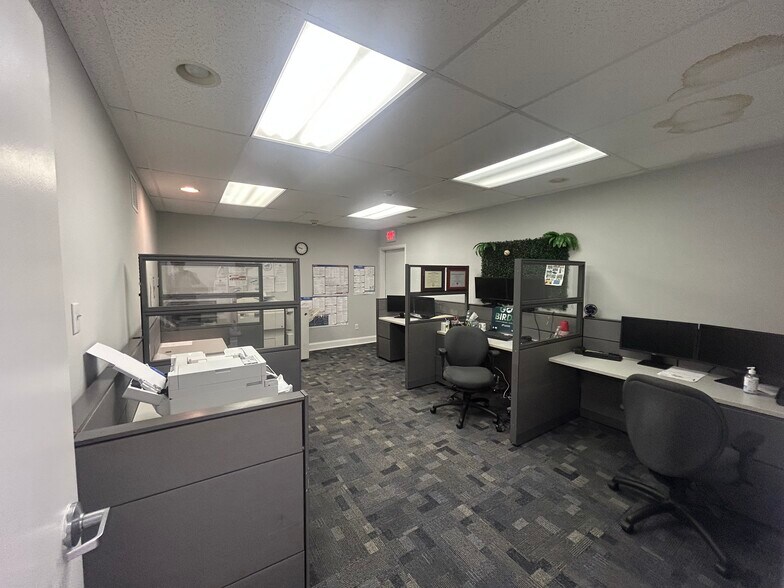 900 Route 168, Turnersville, NJ à vendre - Photo du bâtiment - Image 3 de 5